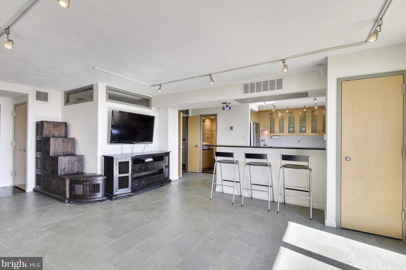 7420 Westlake Terrace #1211, Bethesda, MD 20817
