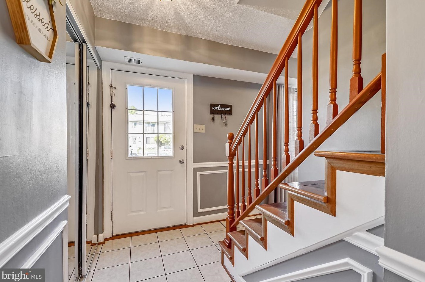 17721 Topfield Dr, Gaithersburg, MD 20877-1139