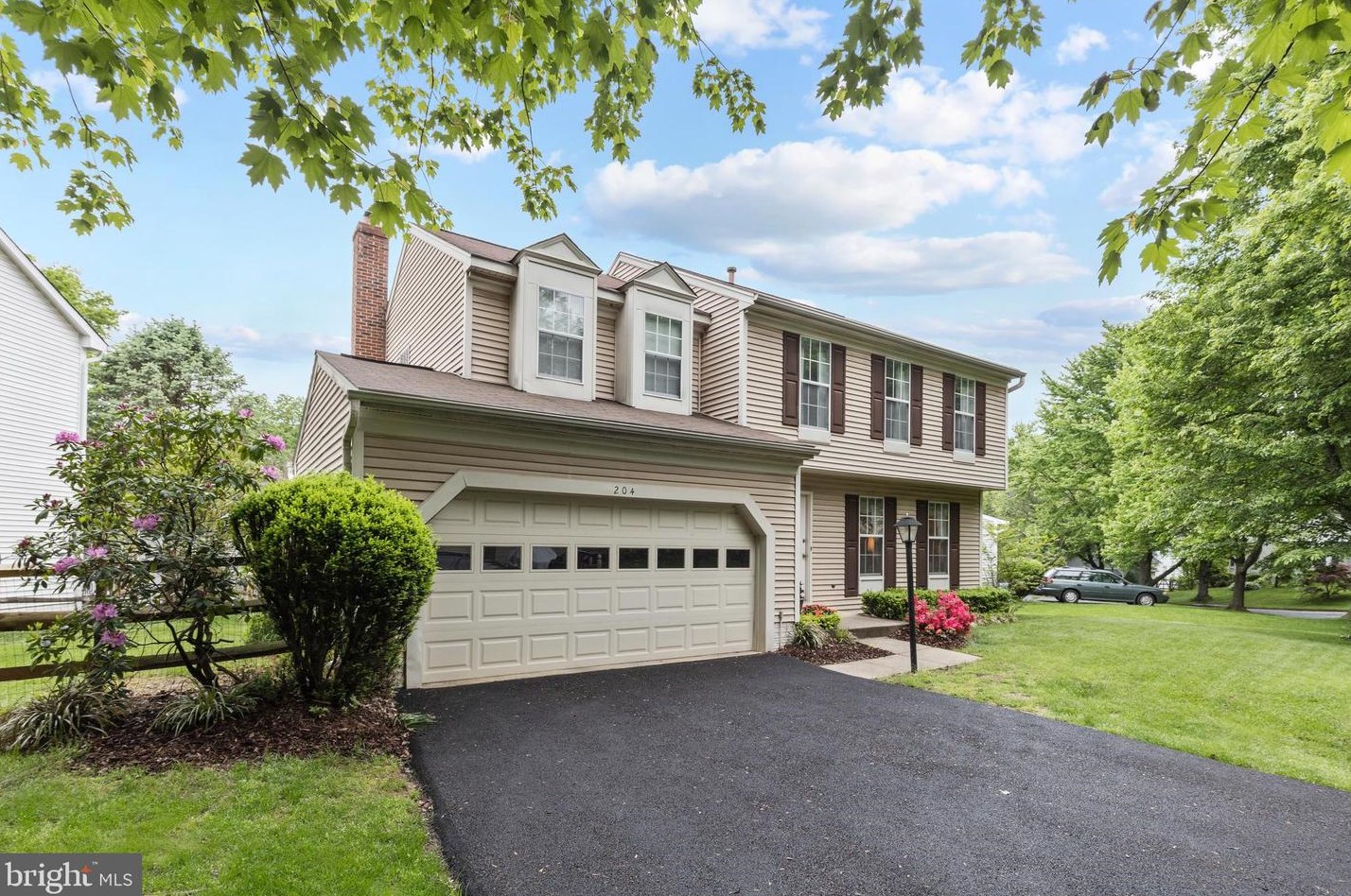 204 Bookham Ln, Gaithersburg, MD 20877-3790