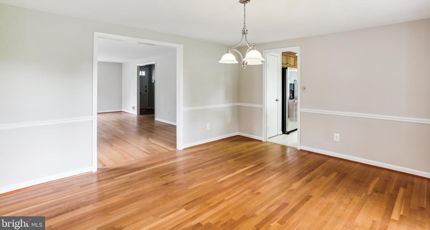 9764 Whetstone Dr, Gaithersburg MD 20886-3120 exterior