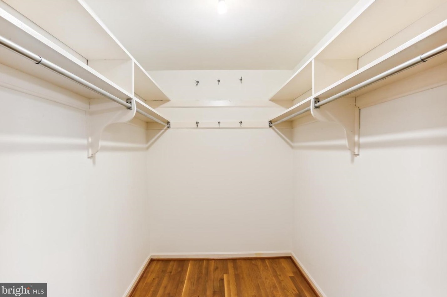 9764 Whetstone Dr, Gaithersburg MD 20886-3120 exterior