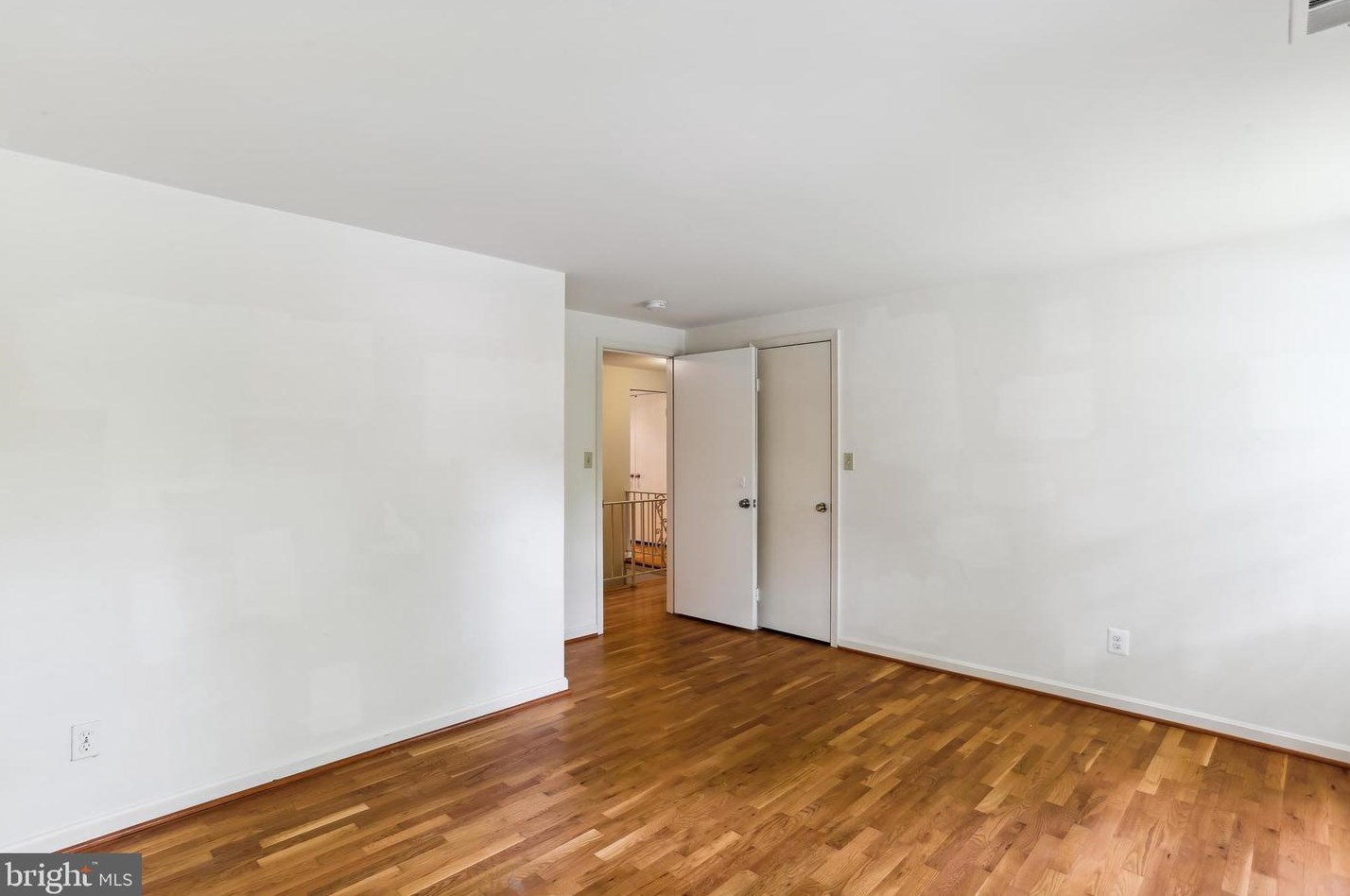 9764 Whetstone Dr, Gaithersburg MD 20886-3120 exterior