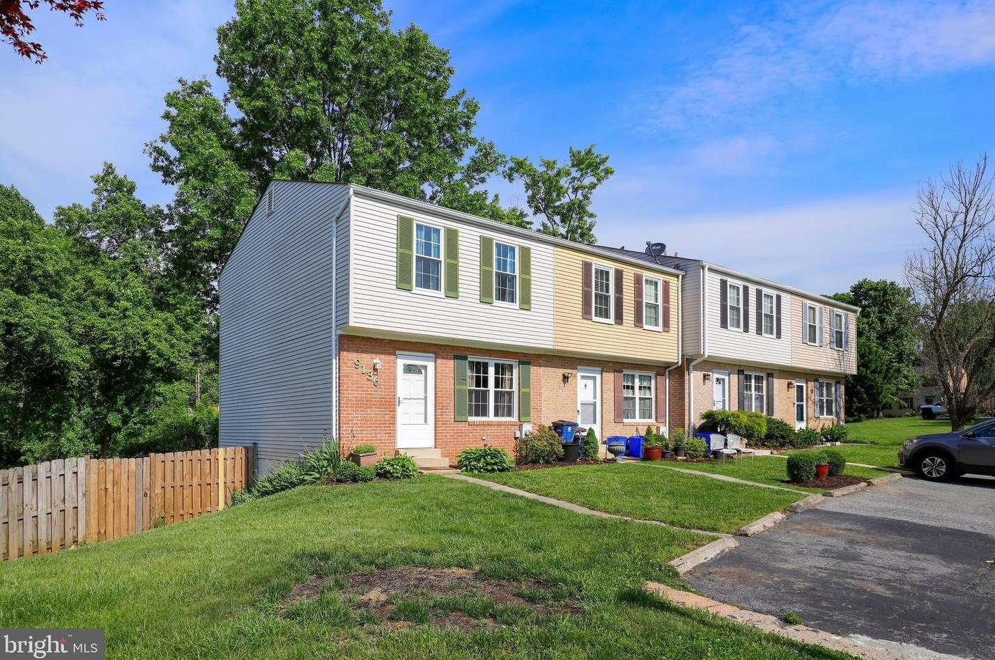 9136 Bramble Bush Ct, Gaithersburg, MD 20879-1618