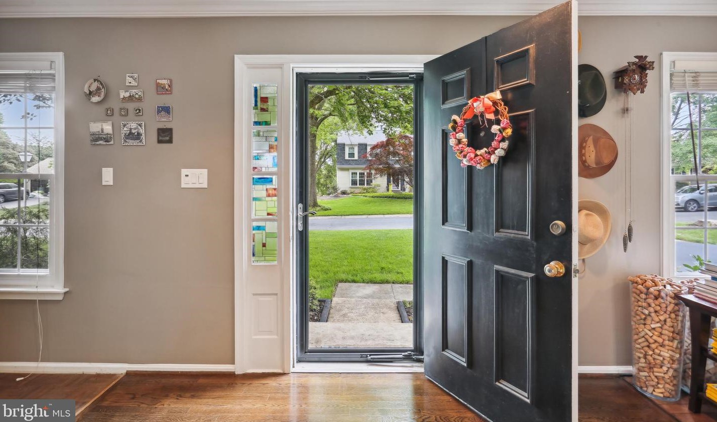 11104 Freas Dr, Gaithersburg, MD 20878-2510