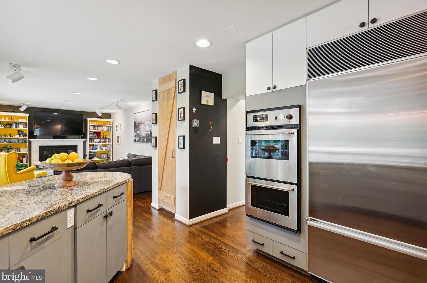 11104 Freas Dr, Gaithersburg MD 20878-2510 exterior