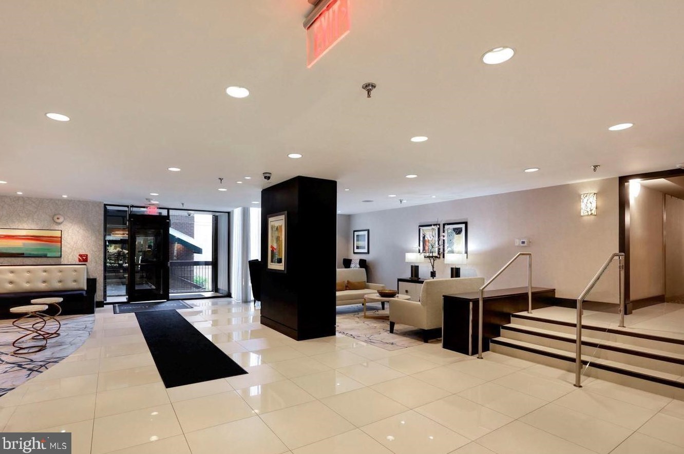 7401 Westlake Ter #903, Bethesda, MD 20817