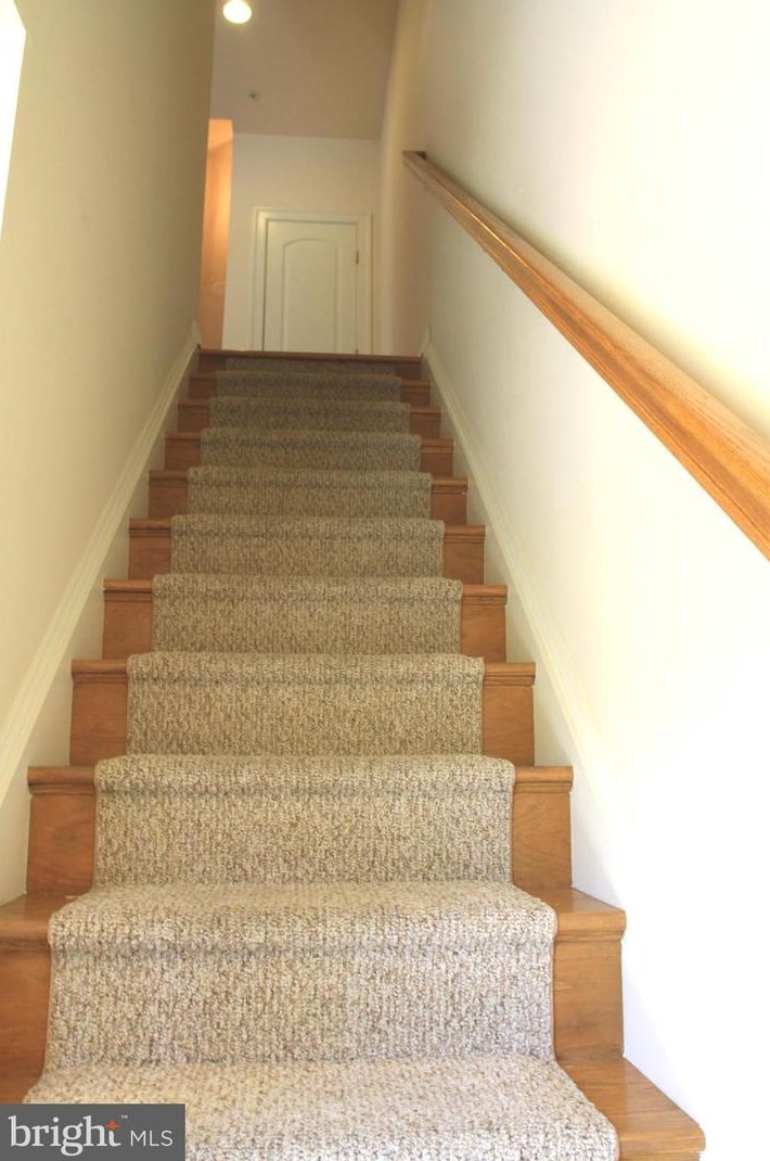 615 Pullman Pl, Gaithersburg MD  20877-3354 exterior