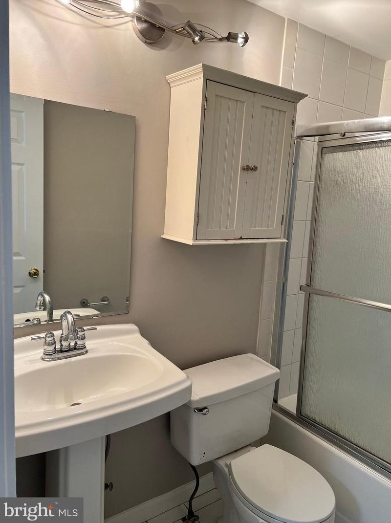 9520 Tunstall Pl, Gaithersburg MD  20886-0482 exterior