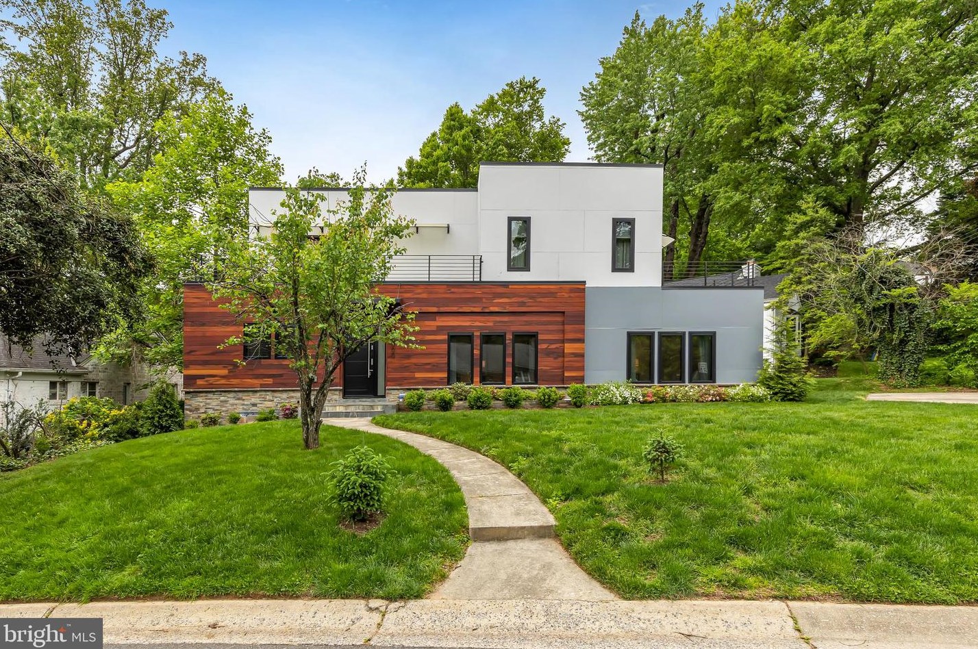 6000 Madawaska Rd, Bethesda, MD 20816-3105