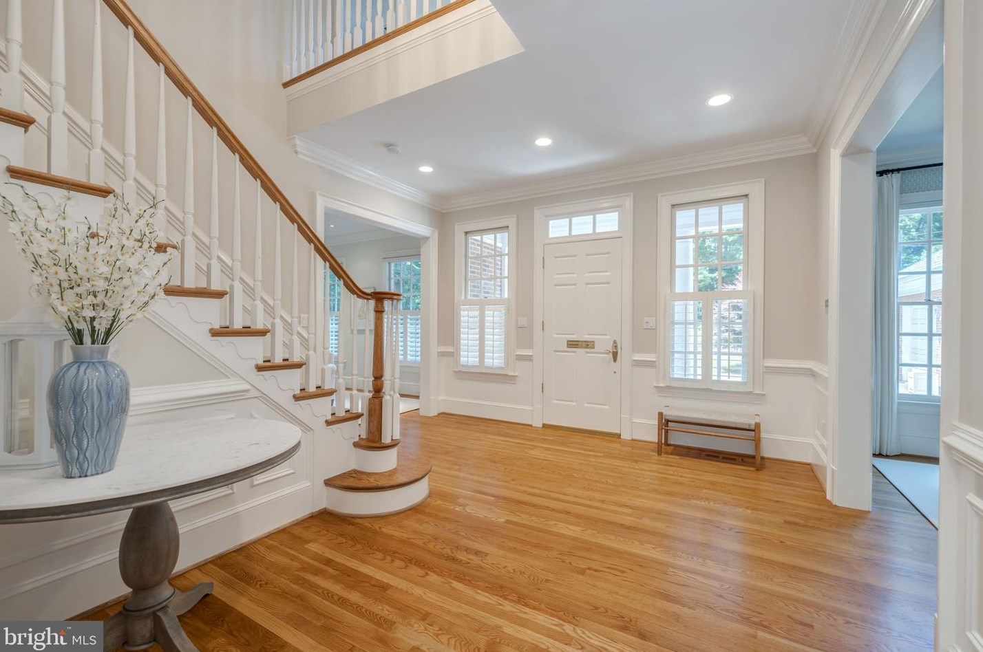 6911 Radnor Rd, Bethesda MD  20817-6328 exterior