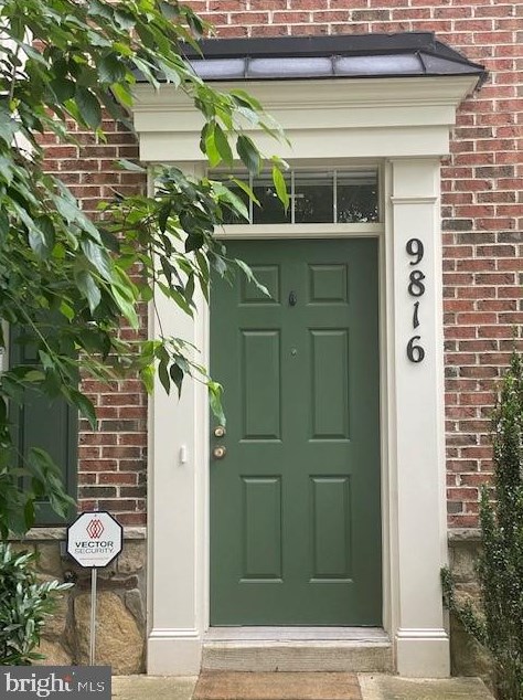 9816 Darcy Forest Dr, Silver Spring, MD 20910