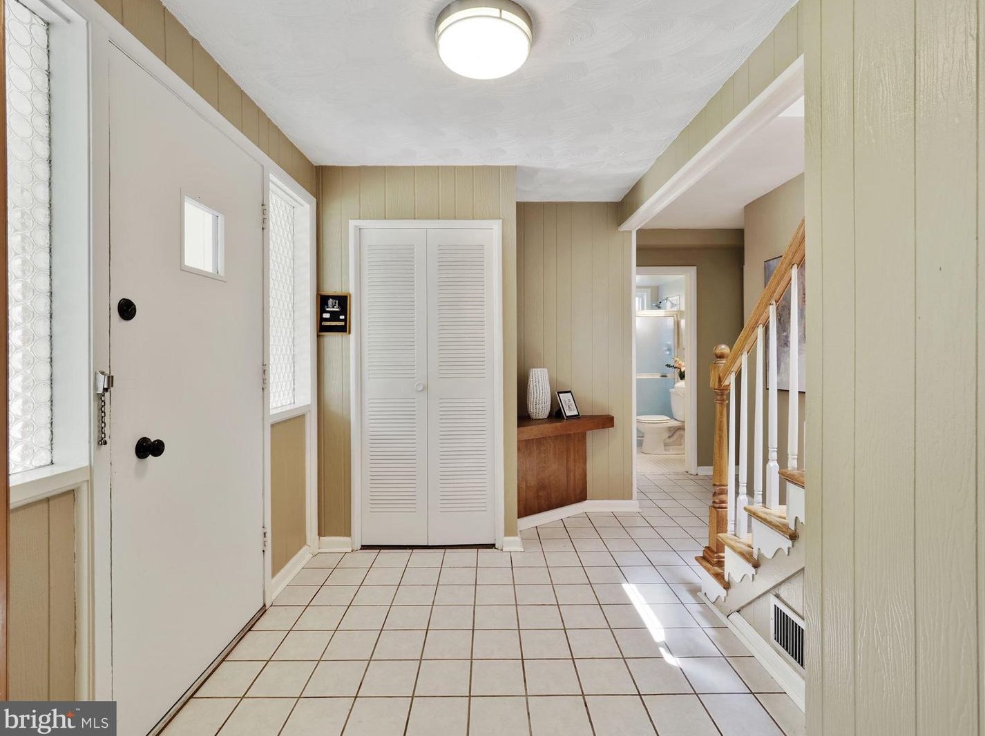 9810 Cherry Tree Ln, Silver Spring, MD 20901