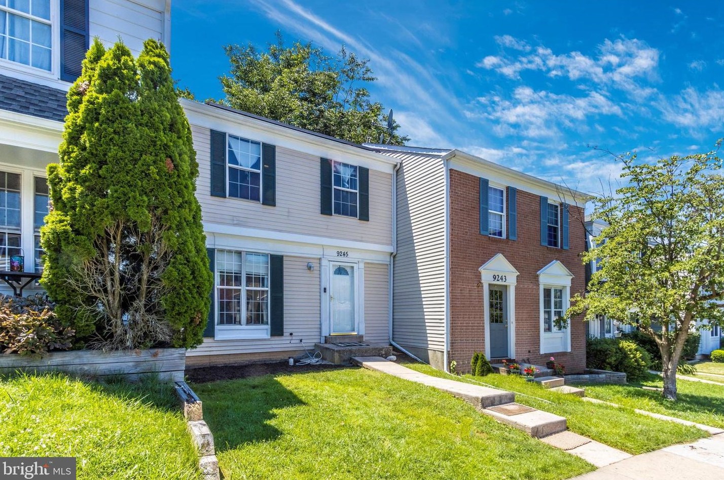 9245 Broadwater Dr, Gaithersburg MD  20879-2170 exterior
