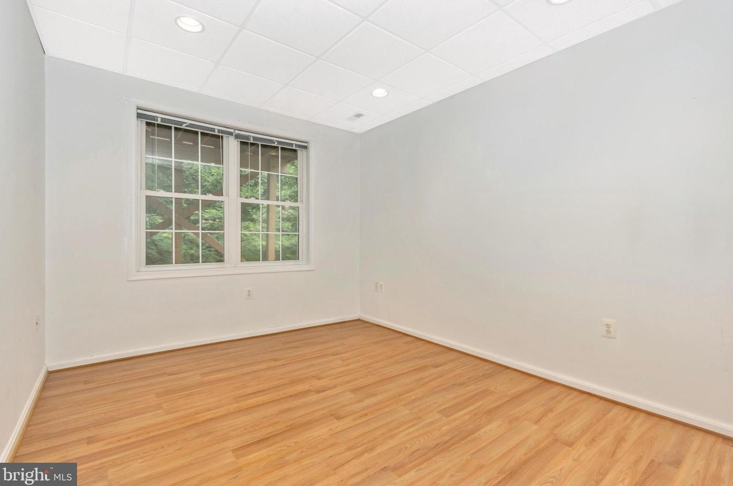 6 Sykes St, Gaithersburg MD  20877-3536 exterior