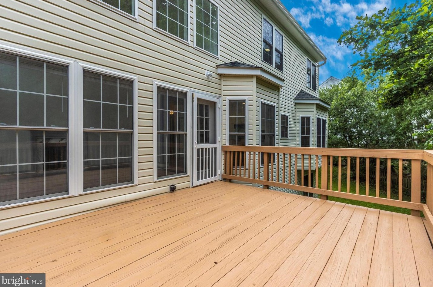 6 Sykes St, Gaithersburg MD  20877-3536 exterior