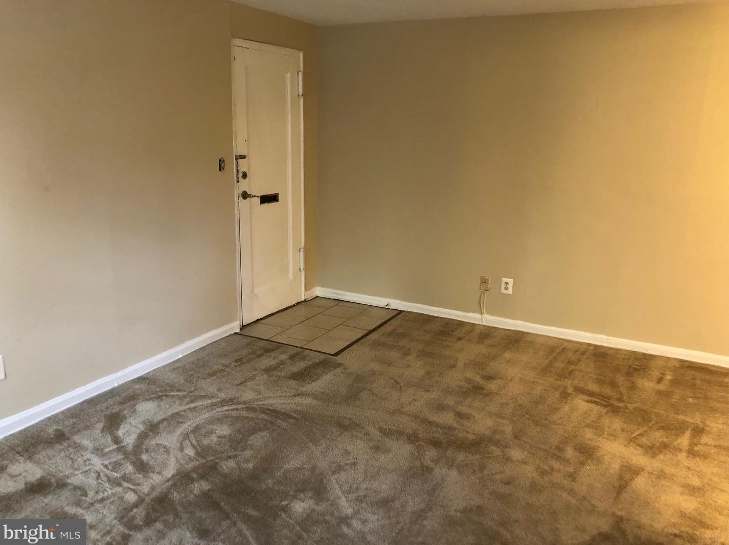 610 Kennebec Ave #104, Silver Spring, MD 20912