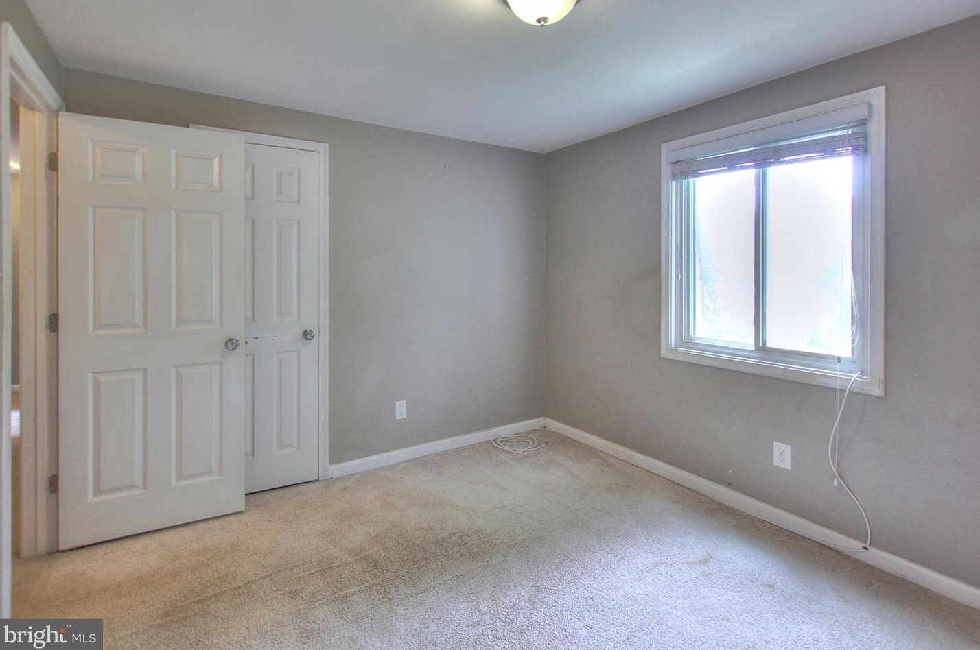 19043 Canadian Ct, Gaithersburg MD 20886-3939 exterior