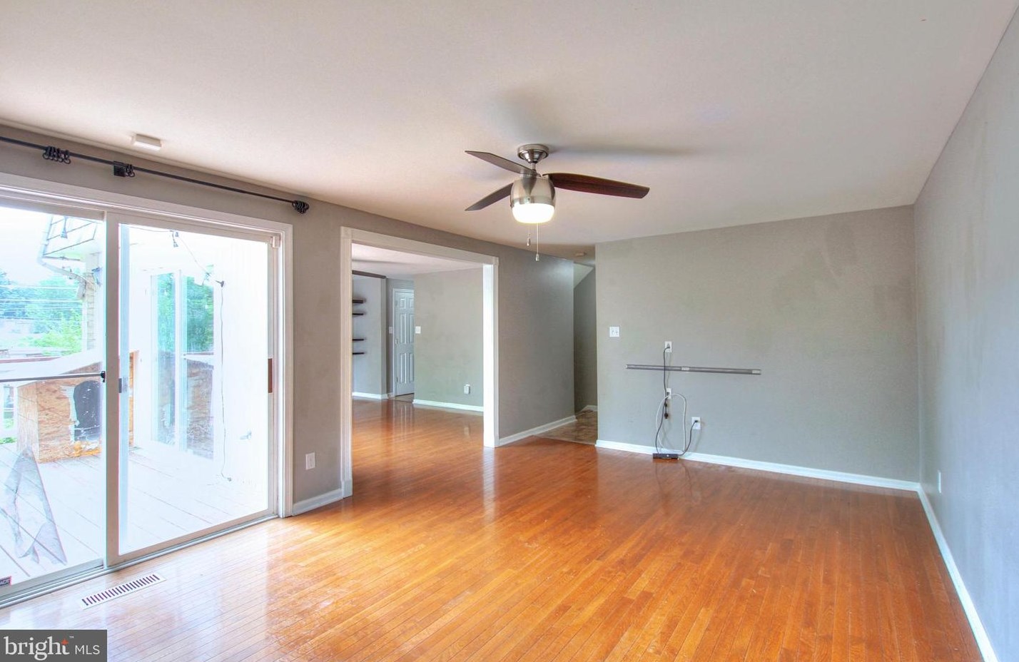 19043 Canadian Ct, Gaithersburg MD  20886-3938 exterior