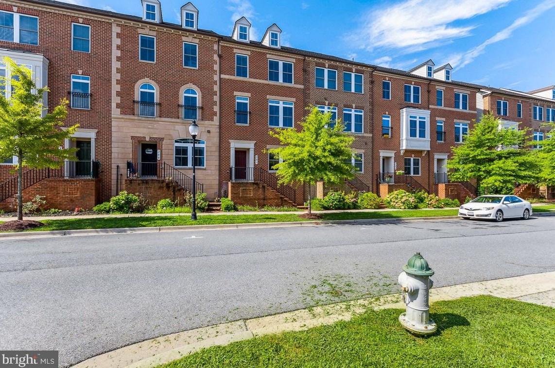 351 Parkview Ave, Gaithersburg, MD 20878