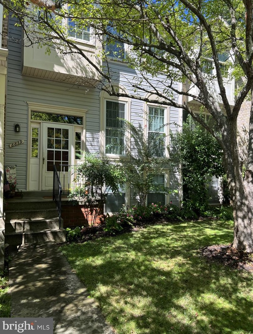 8839 Thomas Lea Ter, Gaithersburg MD  20886-4347 exterior