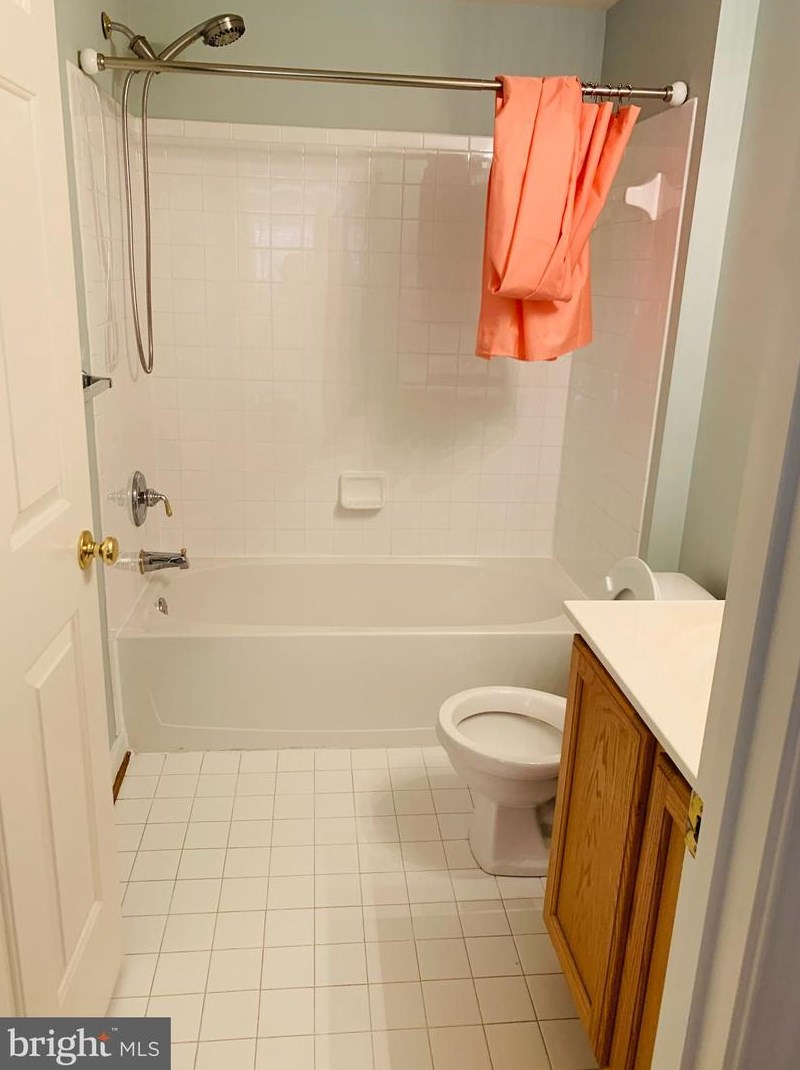 422 Phelps St, Gaithersburg MD  20878-2193 exterior