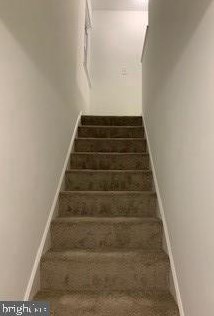 7645 Laytonia Dr, Gaithersburg MD  20877-3855 exterior