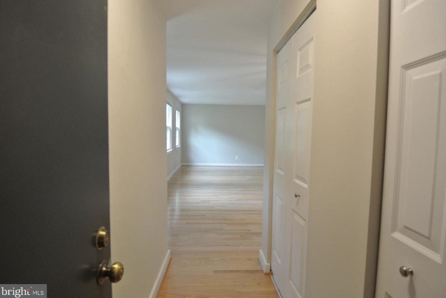 8201 Grubb Rd #101, Silver Spring, MD 20910