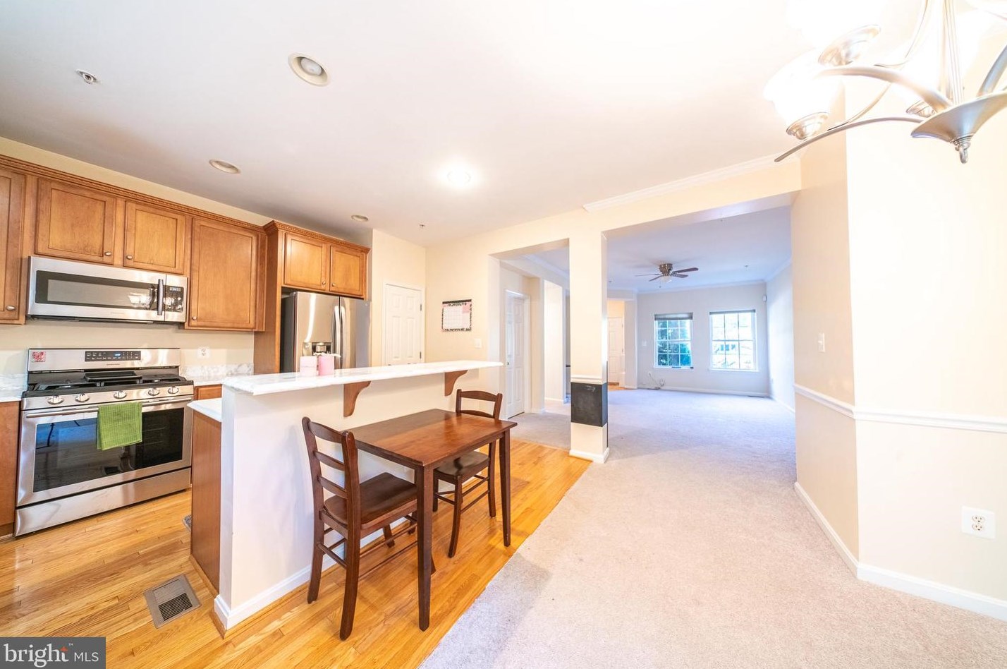 18719 Falling River Dr, Gaithersburg MD  20879-6228 exterior