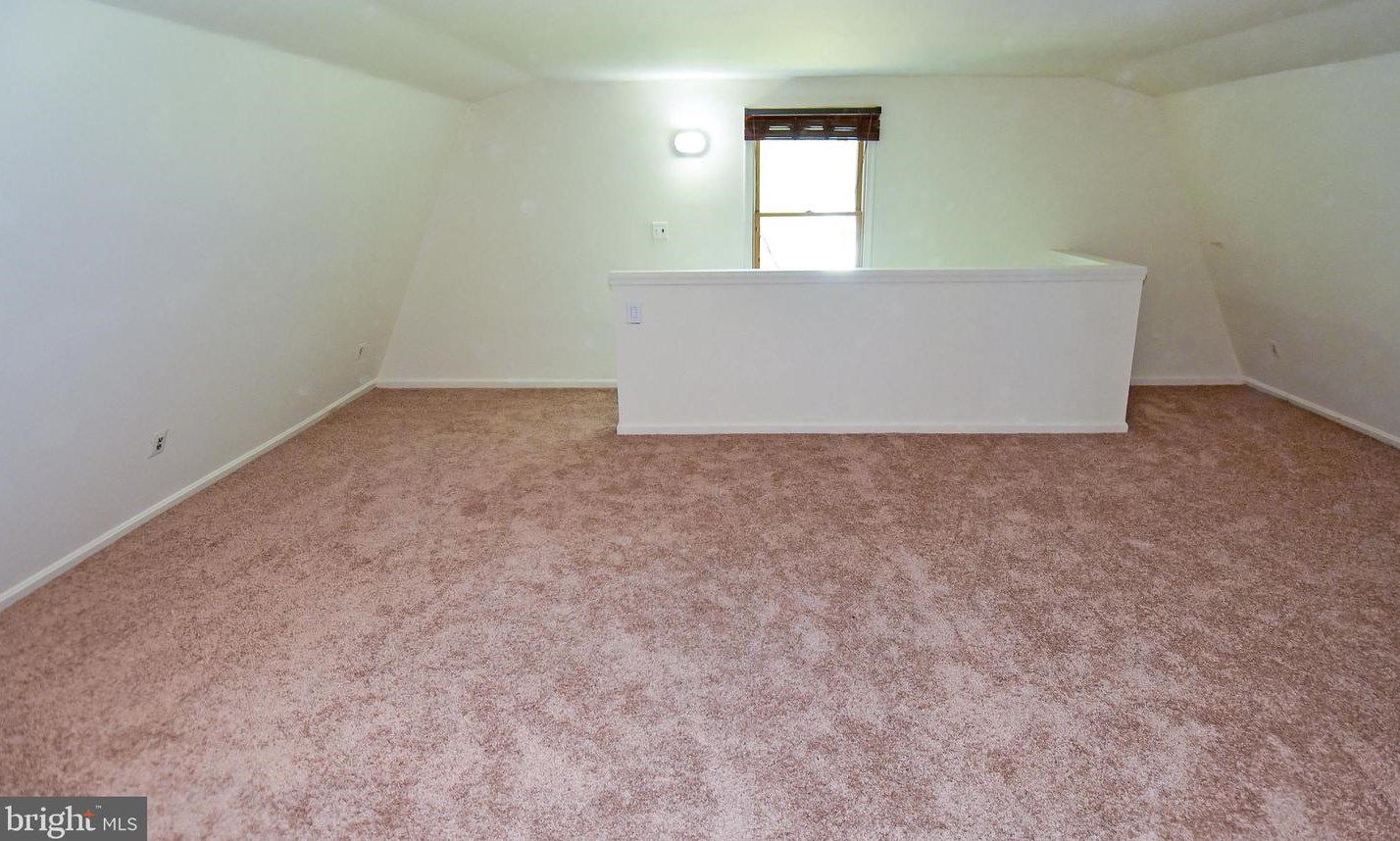 7520 Hawkins Creamery Rd, Gaithersburg MD 20882-3512 exterior