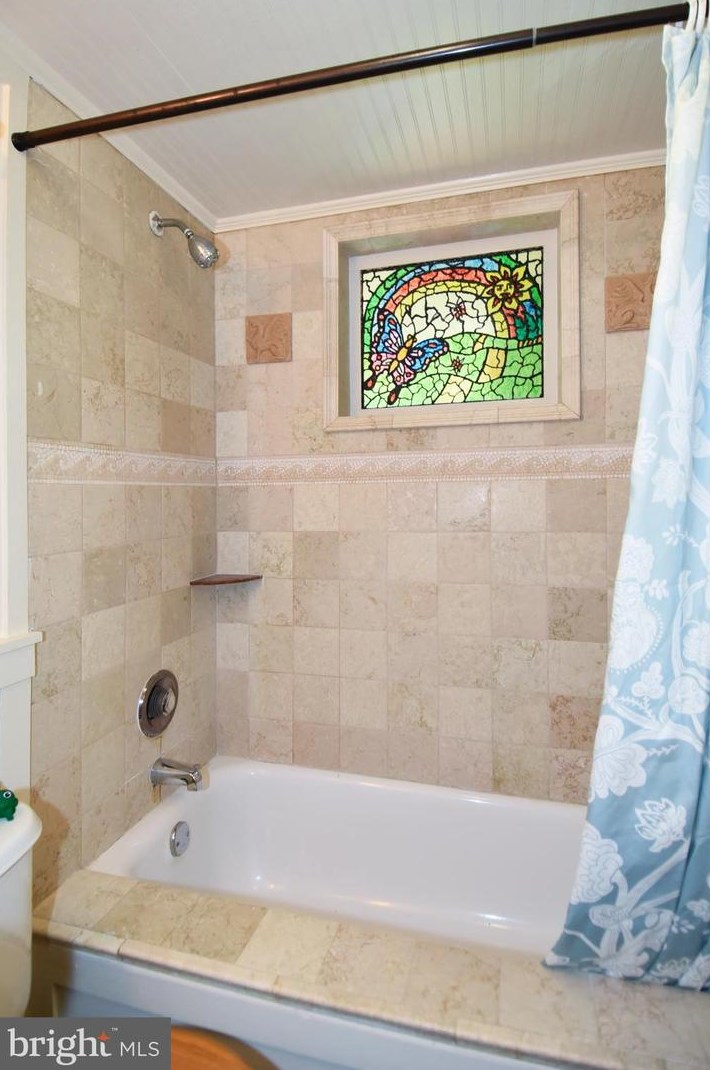 7520 Hawkins Creamery Rd, Gaithersburg MD 20882-3512 exterior