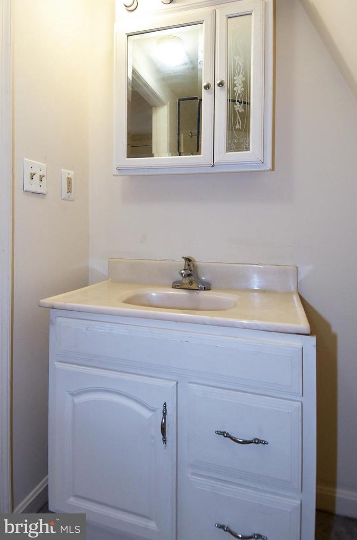 7520 Hawkins Creamery Rd, Gaithersburg MD 20882-3512 exterior