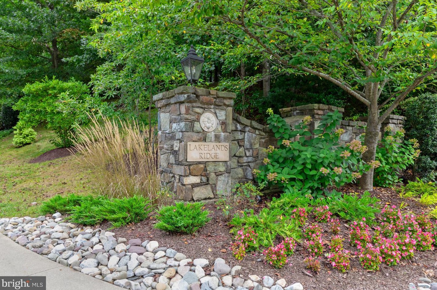 311 High Gables Dr, Gaithersburg, MD 20878-7419