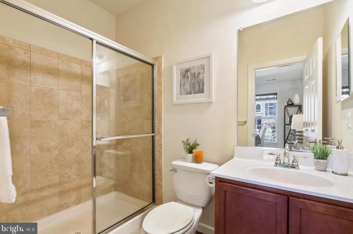 121 Autumn View Dr, Gaithersburg MD  20878-7818 exterior