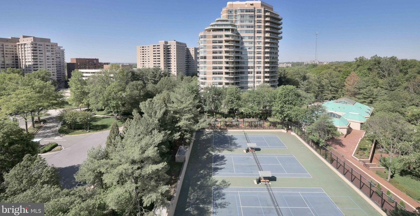 5630 Wisconsin Ave, Bethesda MD  20815-4450 exterior