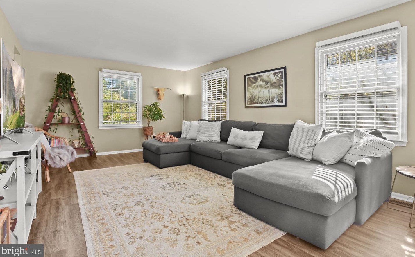 1 Old Baltimore Ct, Olney, MD 20832-2412