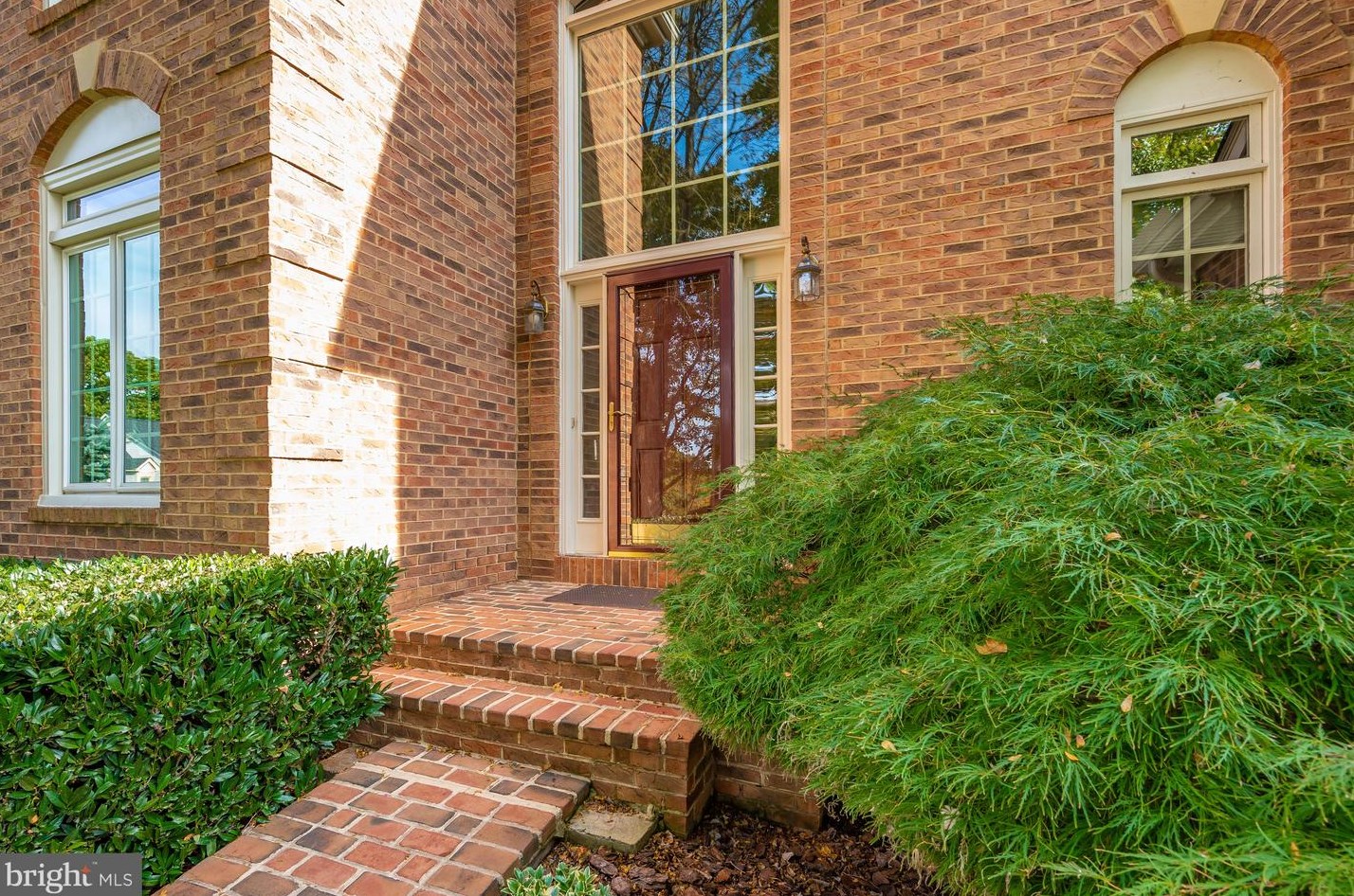 15311 Chinaberry St, Gaithersburg, MD 20878-4704