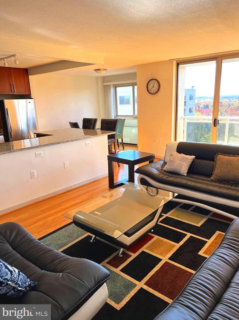 7333 New Hampshire Ave #ph18, Silver Spring, MD 20912