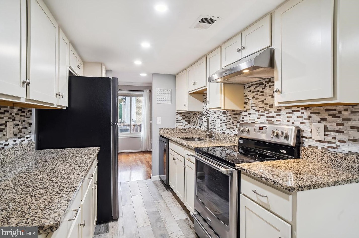 9603 Marston Ln, Gaithersburg MD 20886-5001 exterior