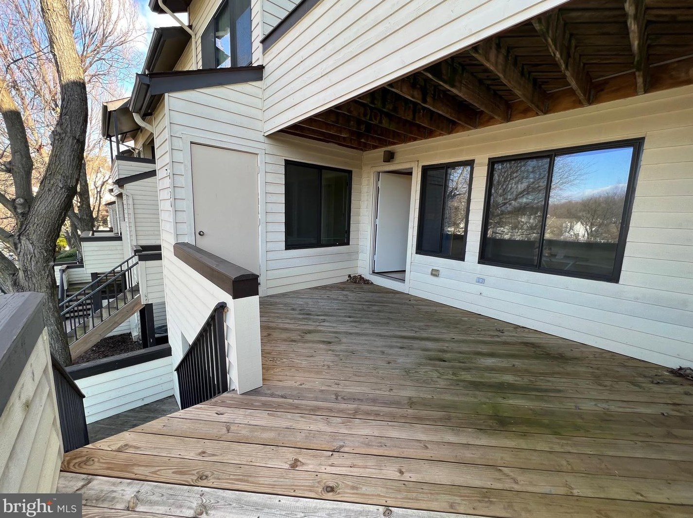 10120 Hellingly Pl, Gaithersburg MD  20886-0561 exterior