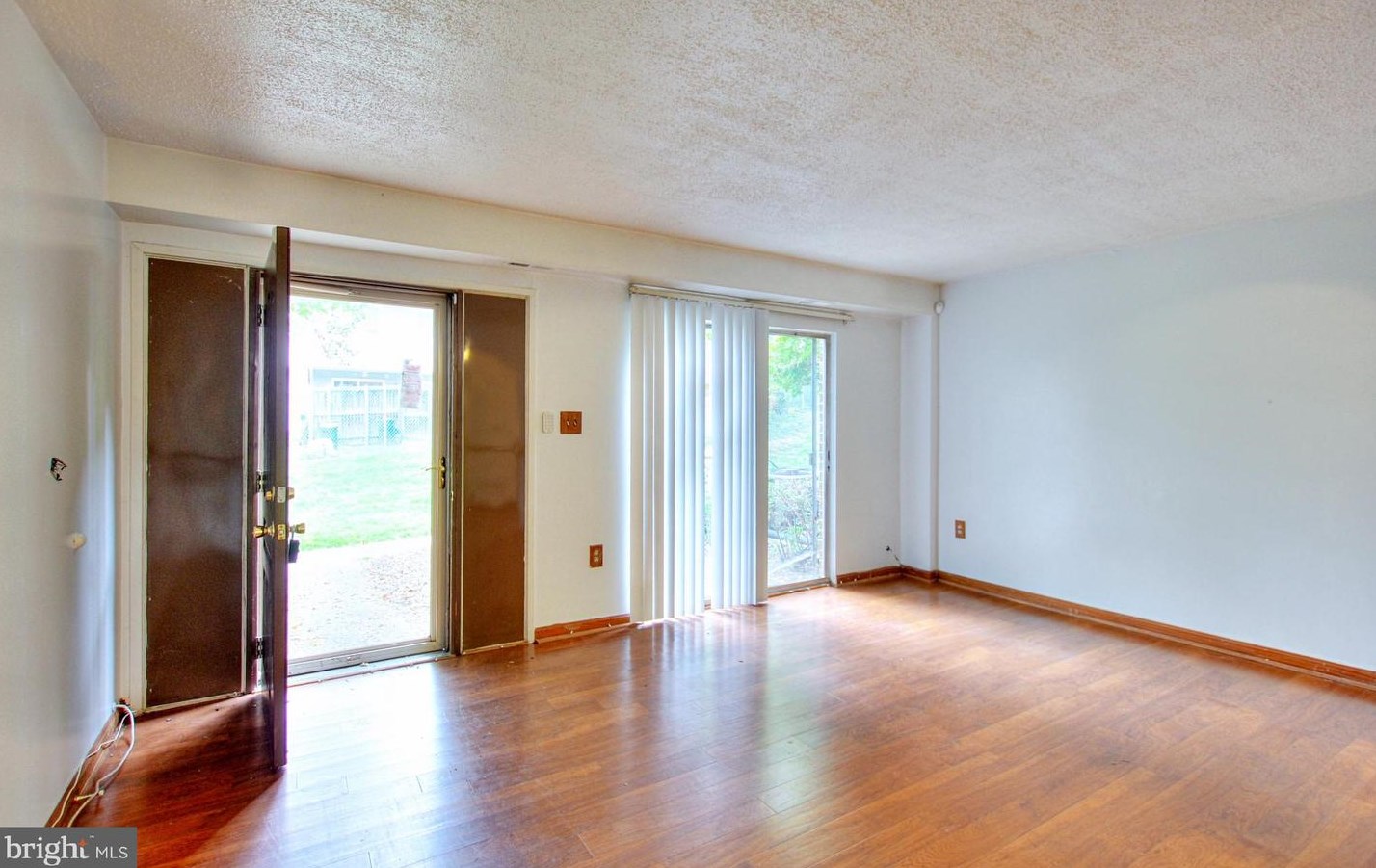 14414 Taos Ct #5-de, Silver Spring, MD 20906