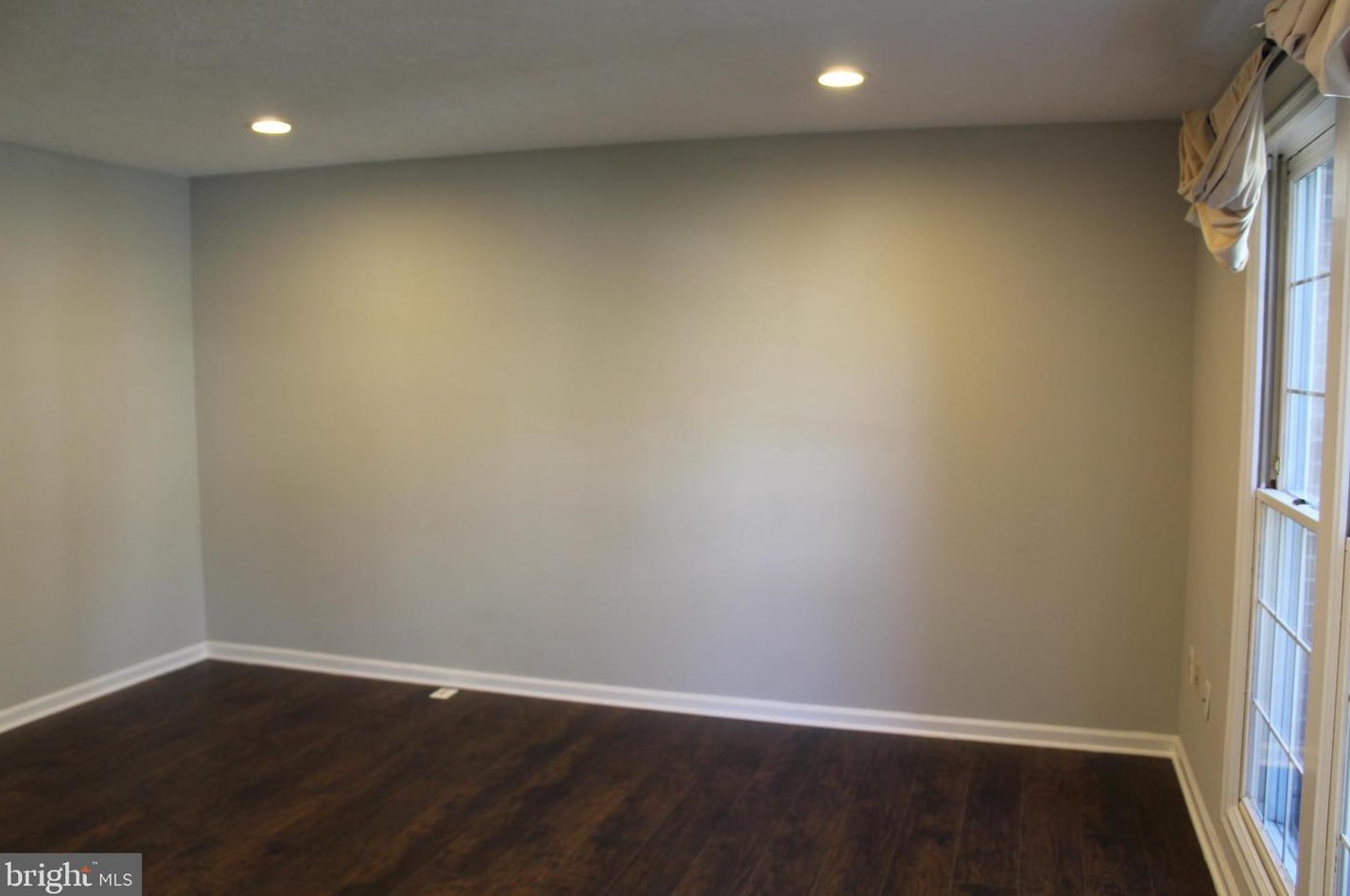 1214 Travis View Ct, Gaithersburg MD  20879-3294 exterior