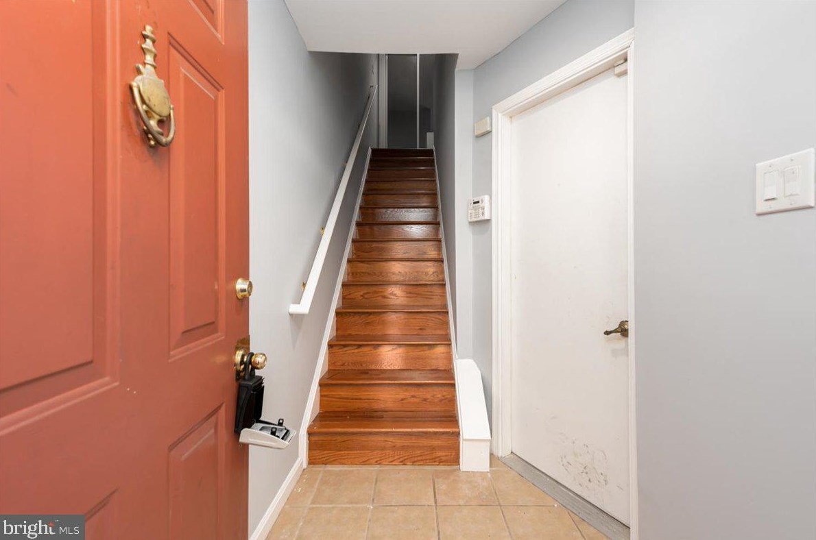 3739 Airdire Ct #6-60, Burtonsville, MD 20866