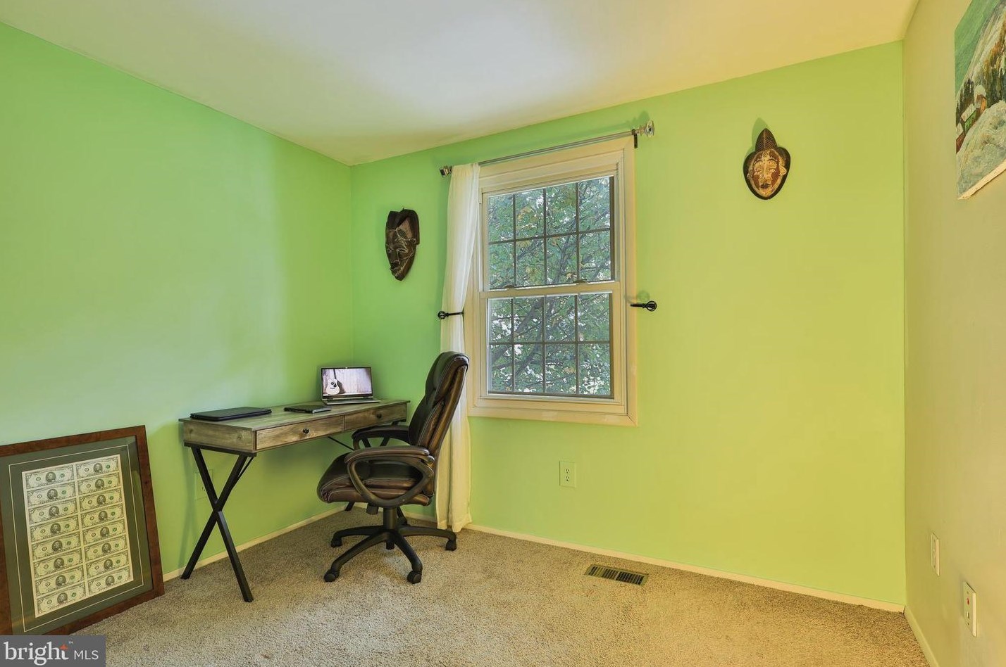 19851 Wheelwright Dr, Gaithersburg MD 20886-1048 exterior