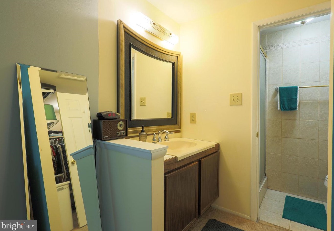 19851 Wheelwright Dr, Gaithersburg MD 20886-1048 exterior