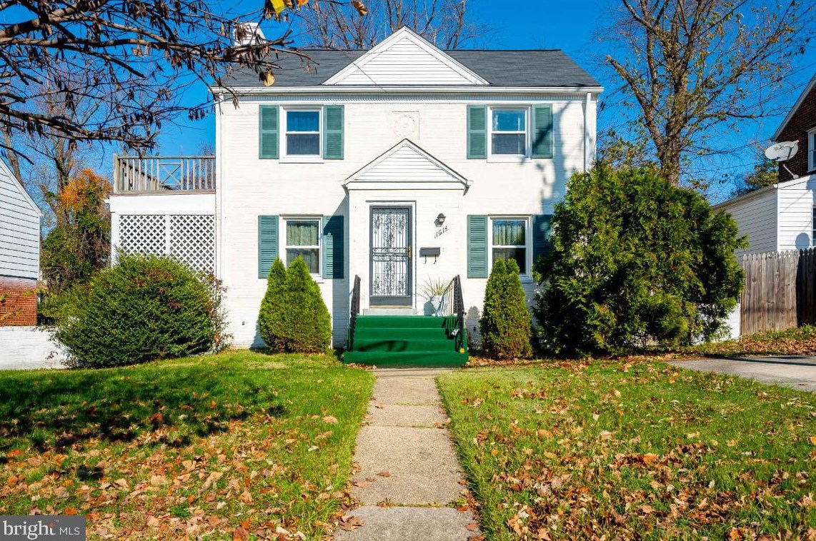 1614 Oakview Dr, Silver Spring, MD 20903