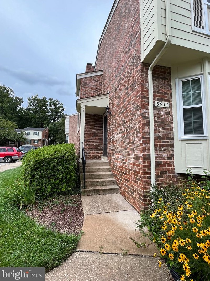 3941 Tynewick Dr #9-3941, Silver Spring, MD 20906