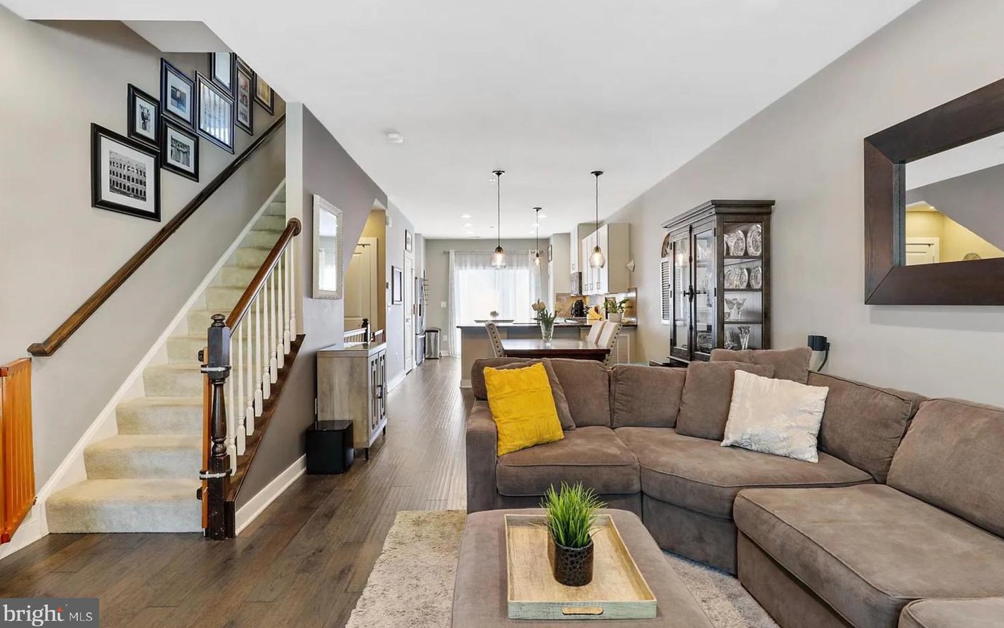 147 Decoverly Dr, Gaithersburg, MD 20878