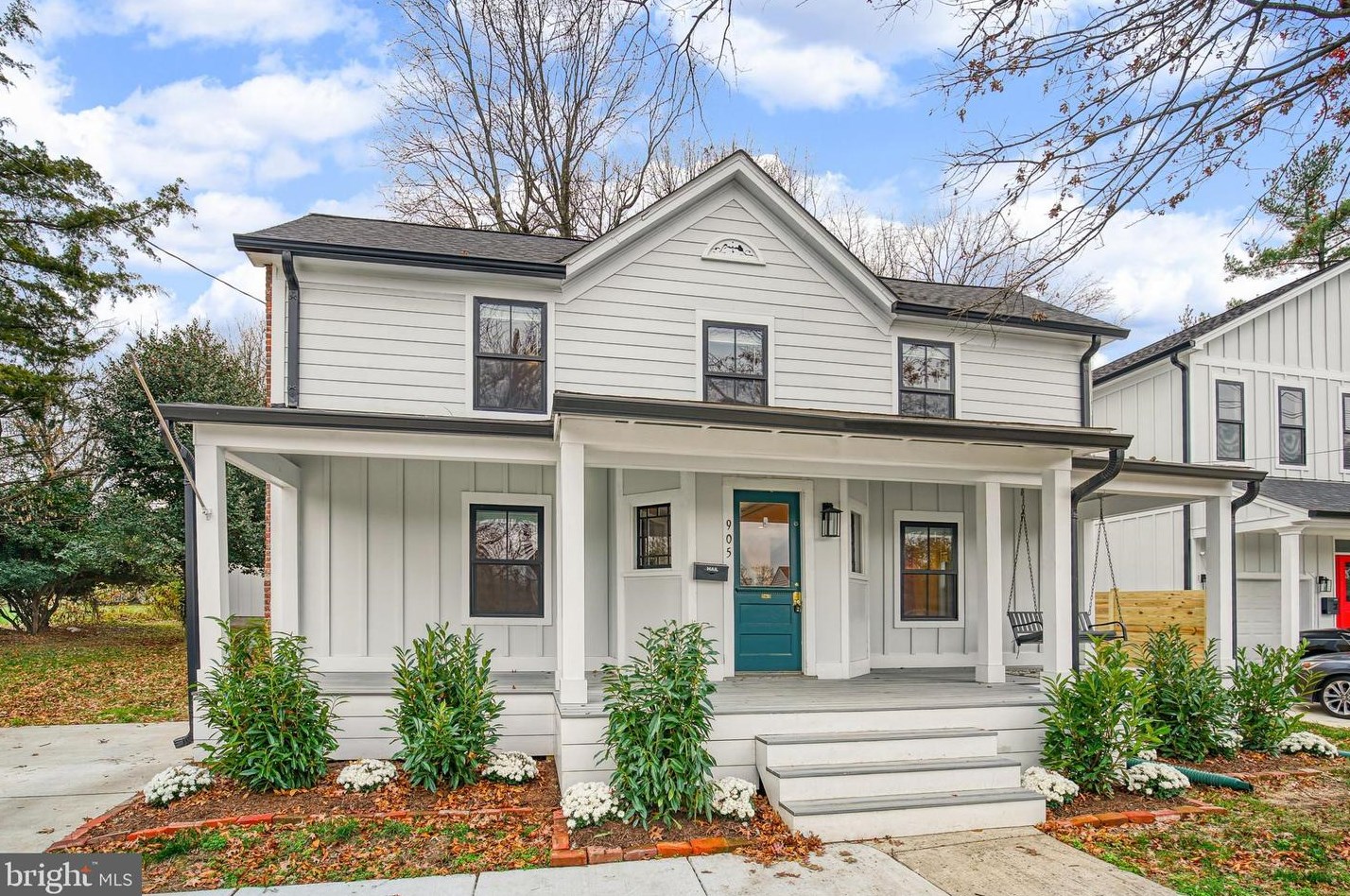 905 Maple Ave, Rockville, MD 20851