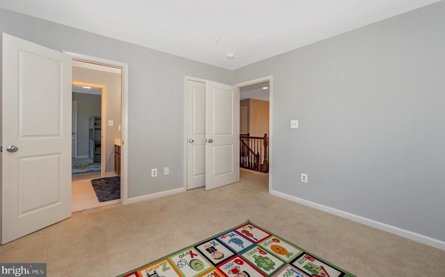 15505 Hallman Grove Ct, Gaithersburg MD  20878-3474 exterior