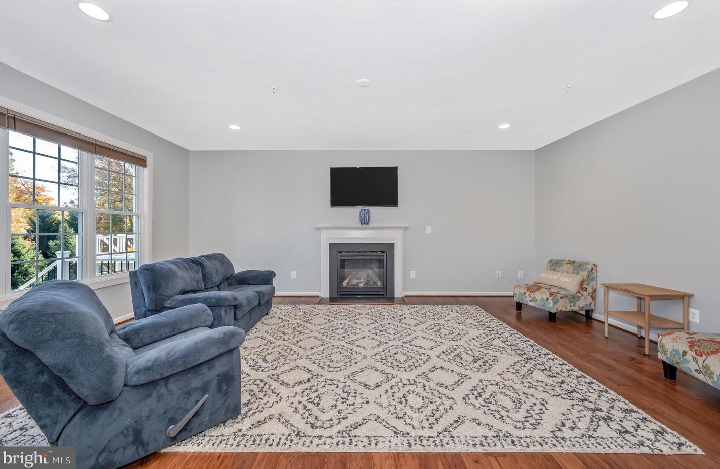 15505 Hallman Grove Ct, Gaithersburg MD  20878-3474 exterior